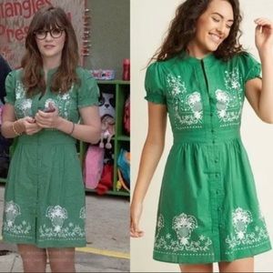 NWT ModCloth XL Kelly Green Embroidered Dress by Sunny Girl